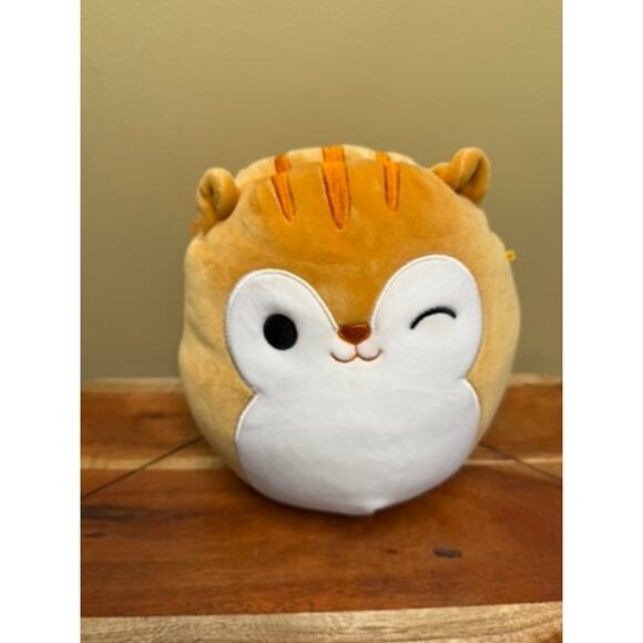 Squishmallows Quigley the Squirrel 7" Orange Plush Toy - Picture 1 of 5